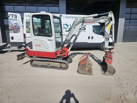 Takeuchi TB 225 (Minibagger)