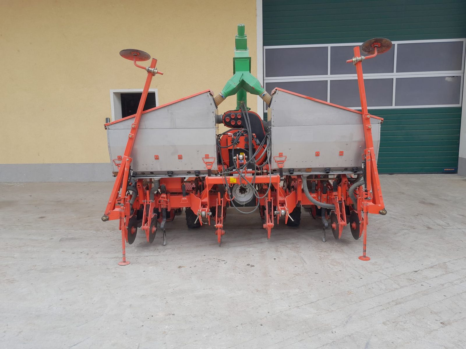 Kuhn Planter 2   6 reihig 2