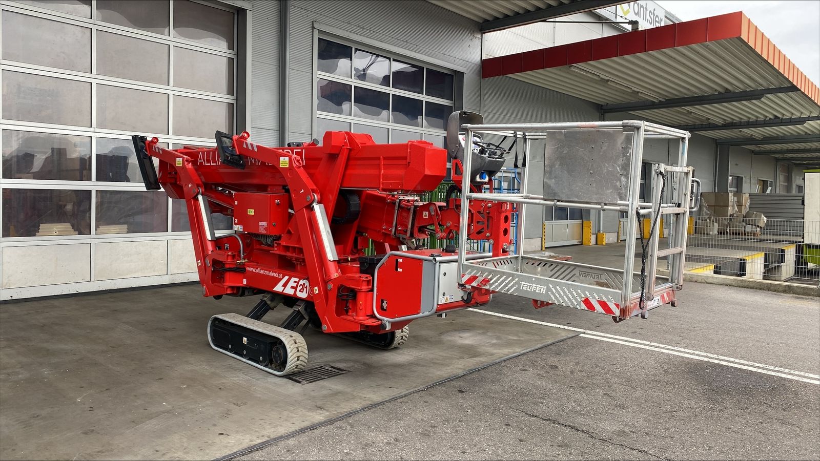 Teupen Leo 21 GT auch im SET mit Transportfahrze 2