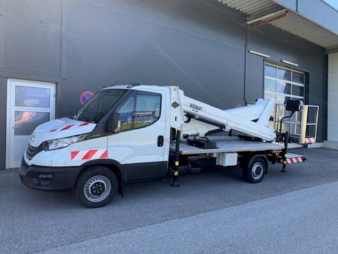 VERSALIFT VTX240