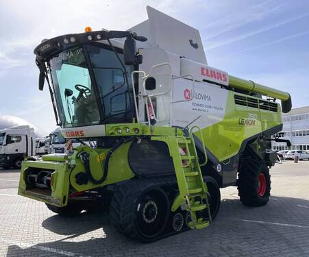<strong>CLAAS Lexion 750 TT</strong><br />