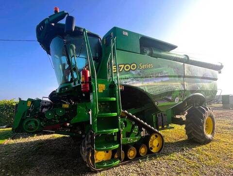 John Deere S 790