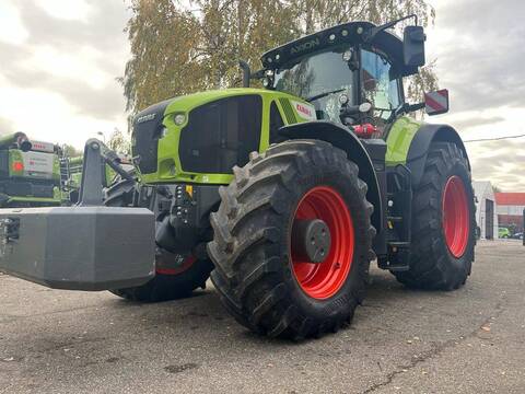 <strong>CLAAS Axion 930 Cmat</strong><br />