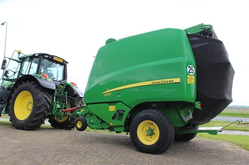 John Deere 990 2