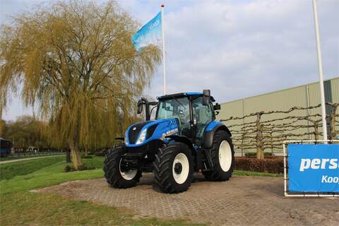 <strong>New Holland T6.155</strong><br />