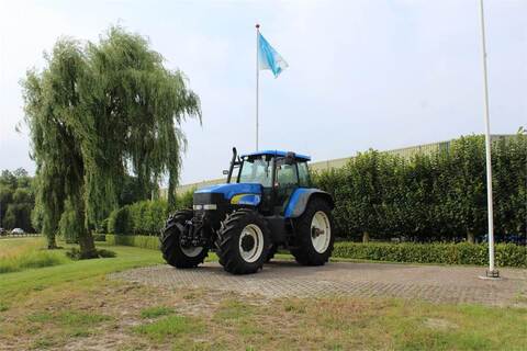 New Holland TM175