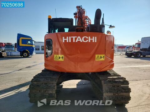 Hitachi ZX135 US-6