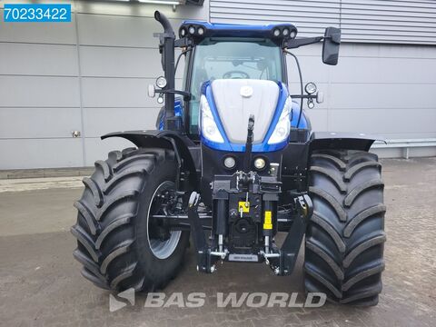 New Holland T7.245AC 4X4 with GPS - GERMAN