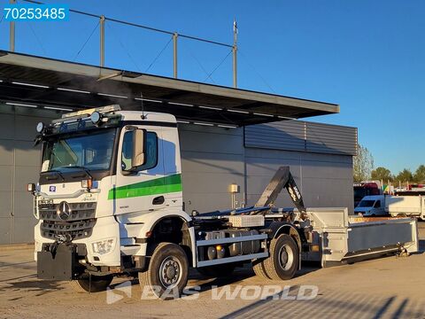 Mercedes-Benz Arocs 2136 4X4 4x4 Retarder hooklift Big-Axle St