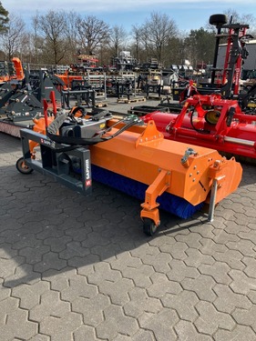 SAPHIR Kehrmaschine PKM 26