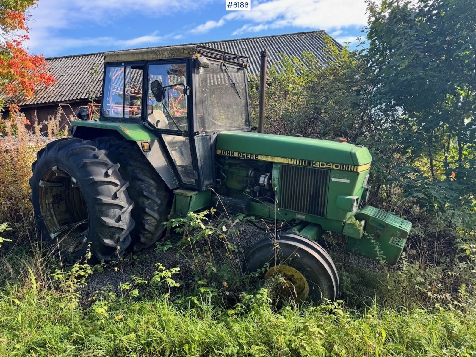 John Deere 3040 2