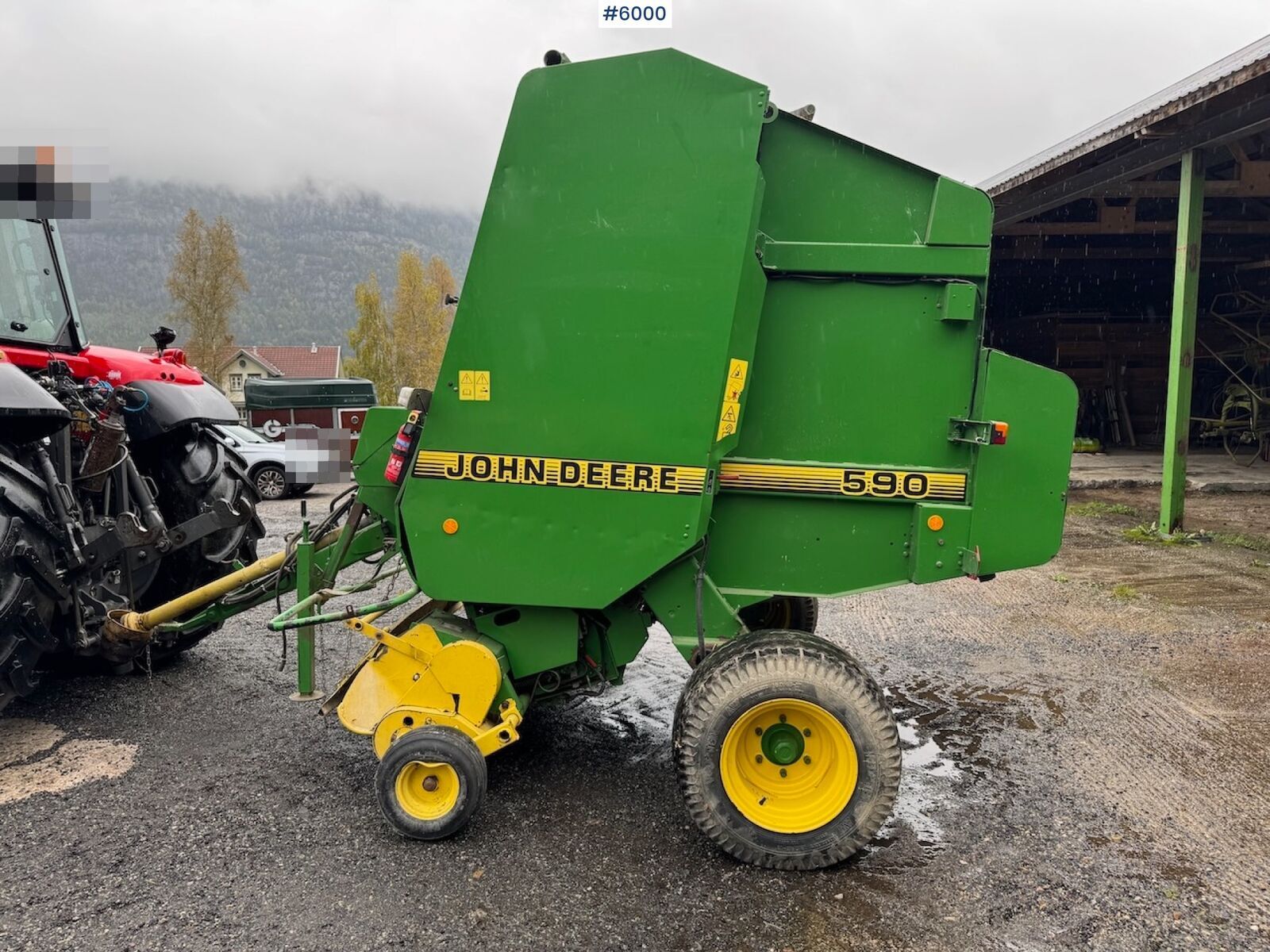 John Deere 590 2