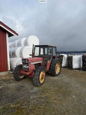 Case IH Harvester 585