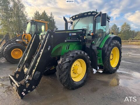 John Deere 6215R