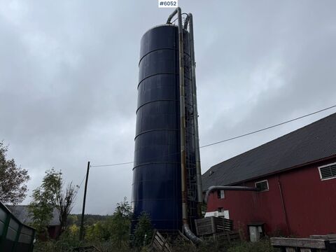 Sonstige Silo og Neuro Fylltømmer