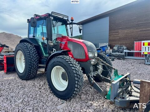 Valtra A83