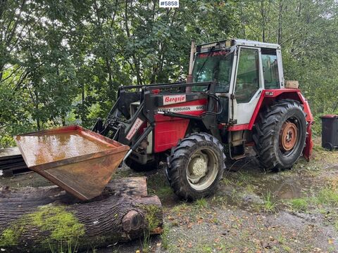 Massey Ferguson 690