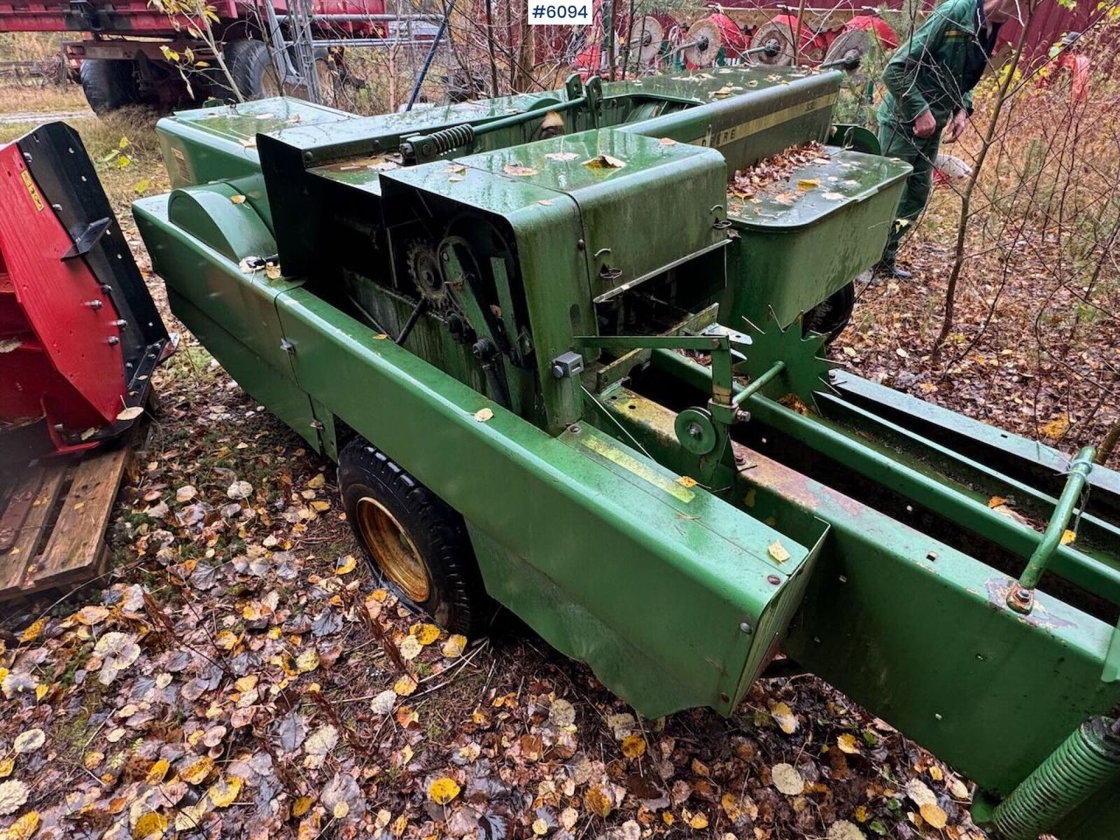 John Deere 332 3