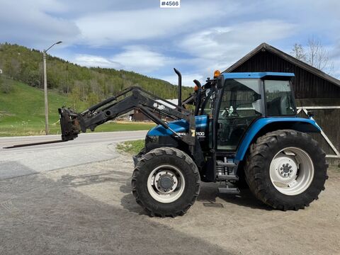 New Holland TS 100