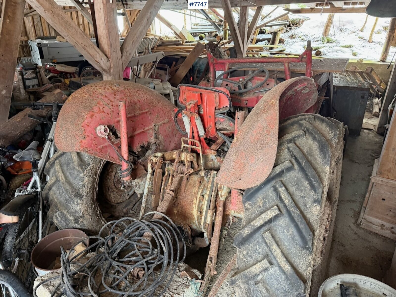 Massey Ferguson 135 2