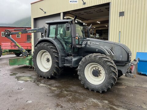 Valtra T182