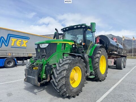 John Deere 6R 215