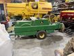 John Deere 332 Firkantpresse