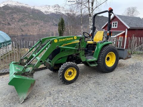 John Deere 3720