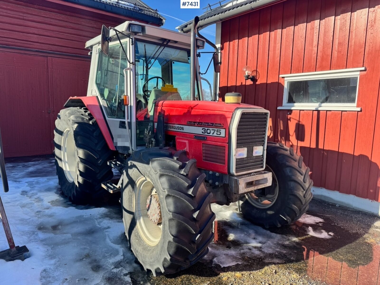 Massey Ferguson 3070 2