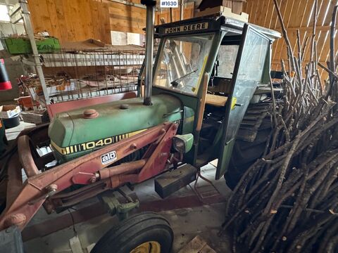 John Deere 1040