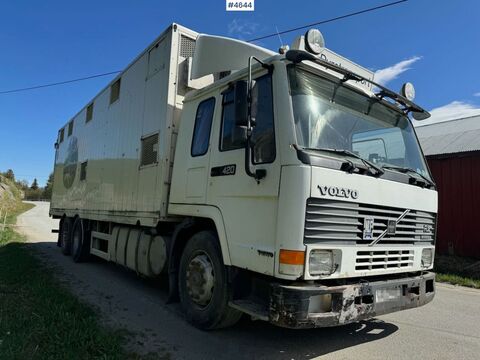 9479-65476d8b12e809f45792cb60a54e2864-5682833