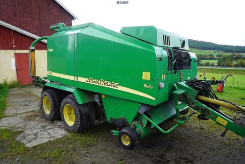 John Deere 678