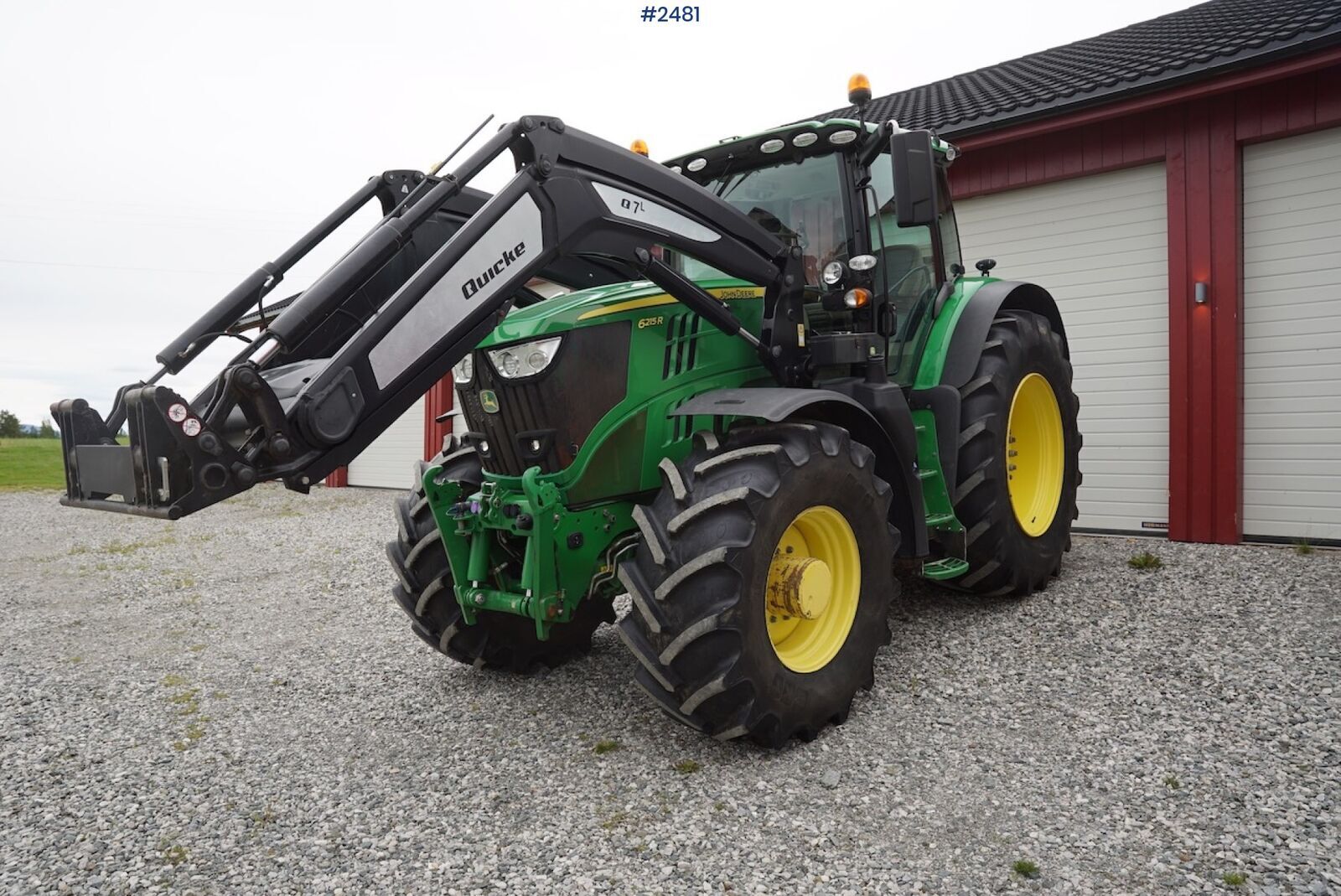 John Deere 6215R 2
