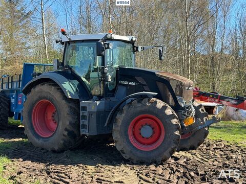 Fendt 826