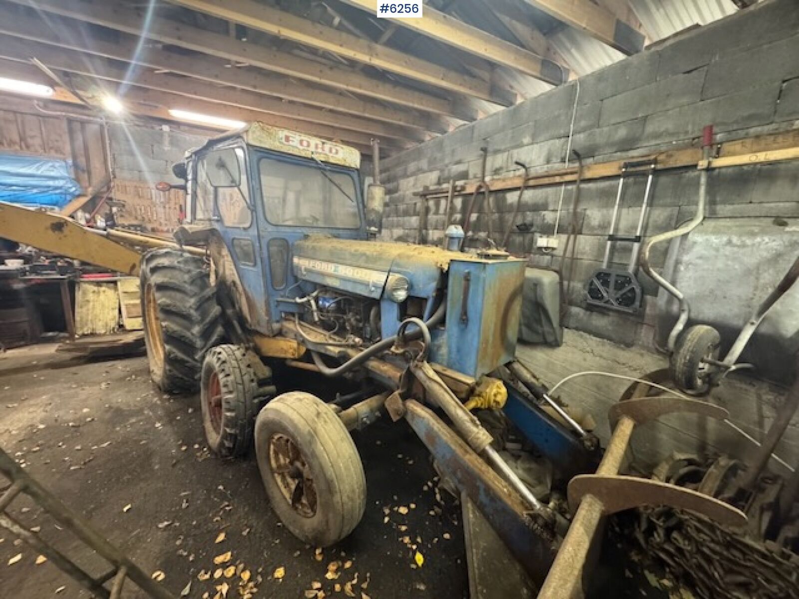 Ford 5000 1