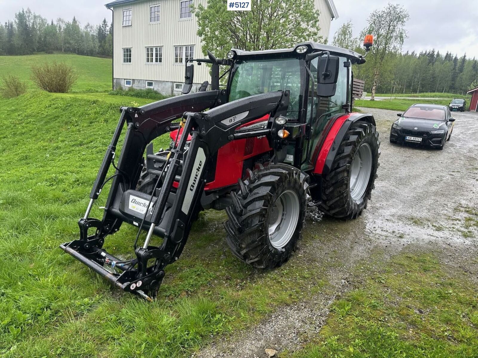 Massey Ferguson 4710M 2
