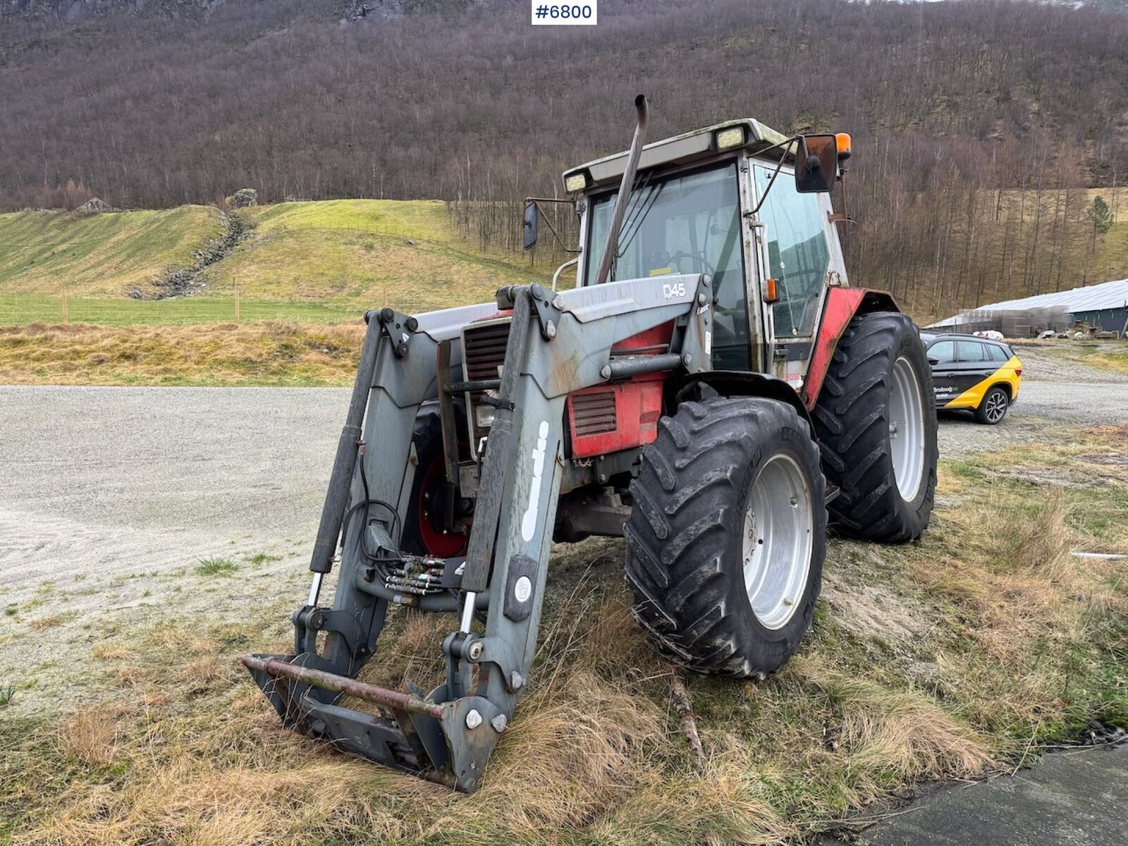 Massey Ferguson 3075 2