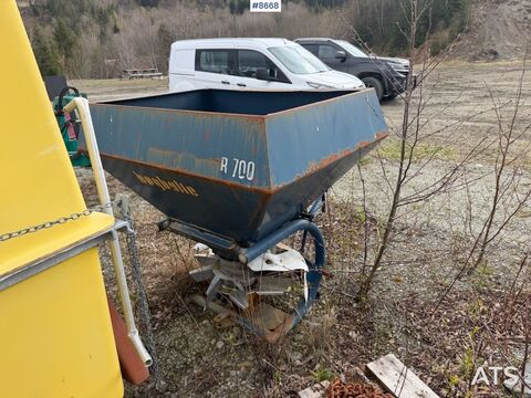 Sonstige B700