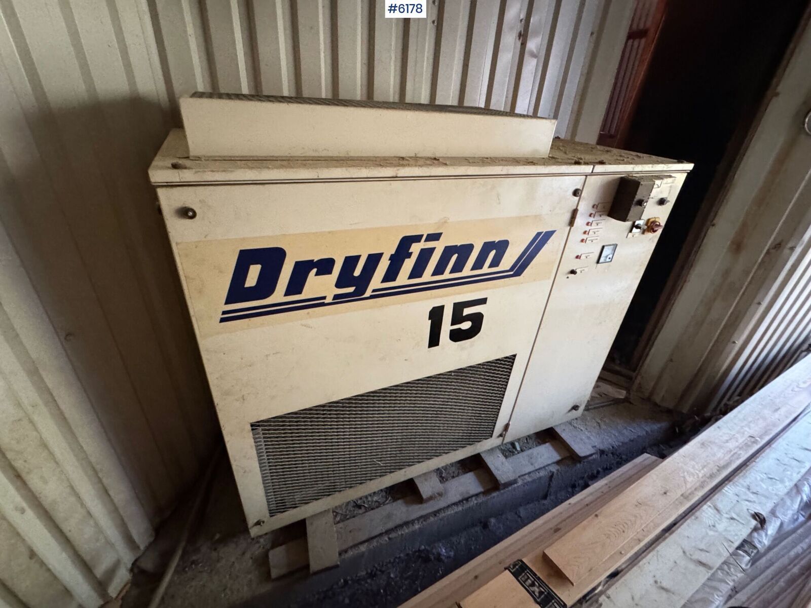 Dryfinn 15 3