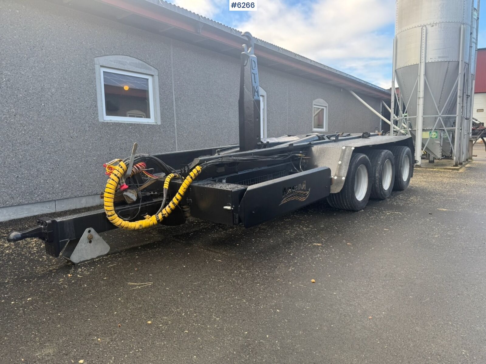 3 akslet traktor-containerhenger m/ krok 1