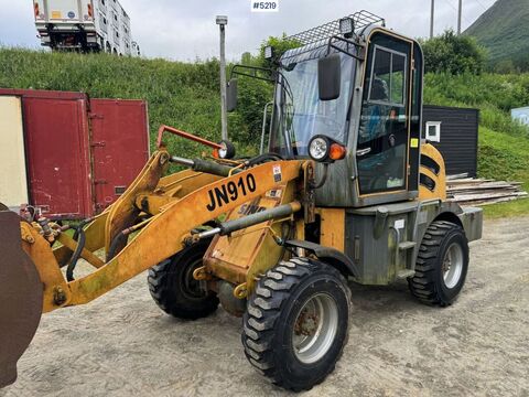 9479-84a4c610336e8c7d7e2f27e66130769e-5937164