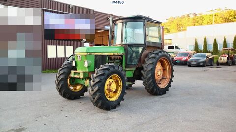 John Deere 2040