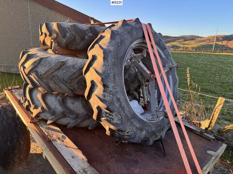 Sonstige Tvillinghjul 11.2 R28 og 13.6-38/12-38