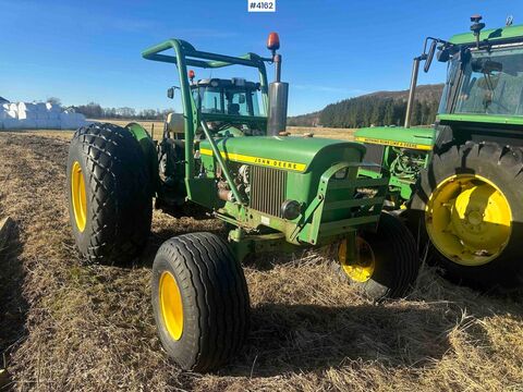 John Deere 1020