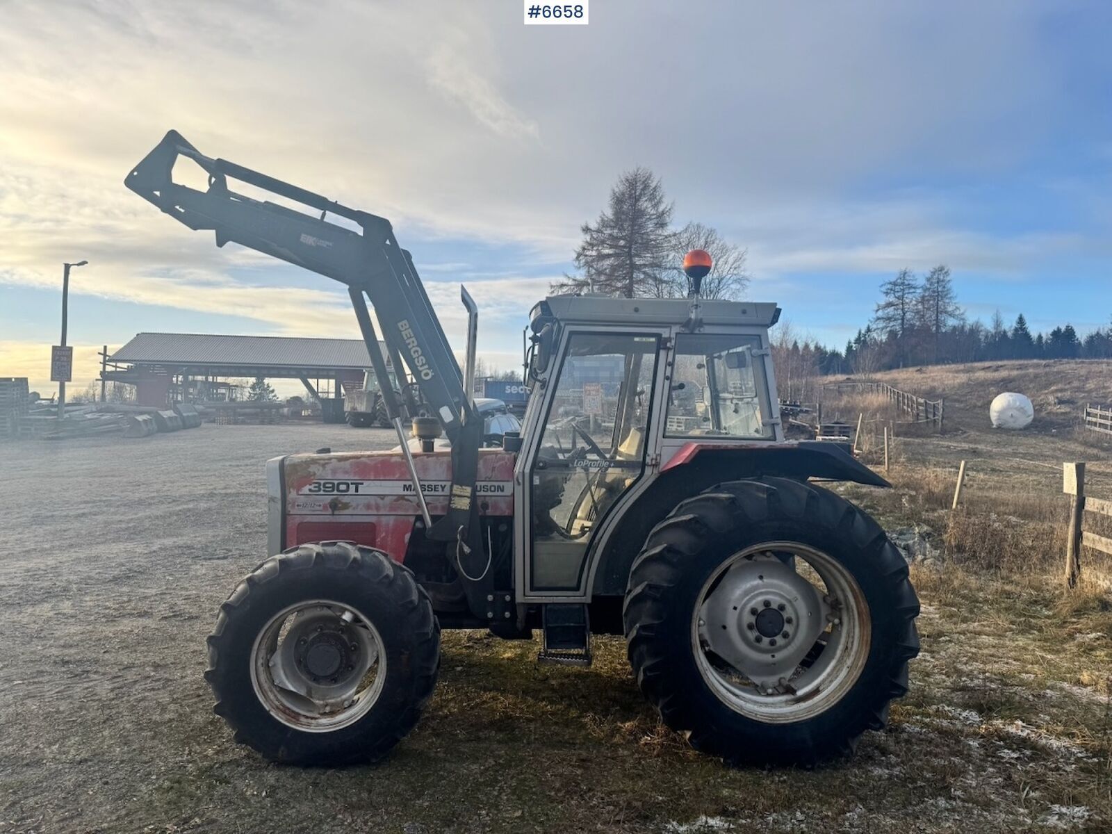 Massey Ferguson 390T 3