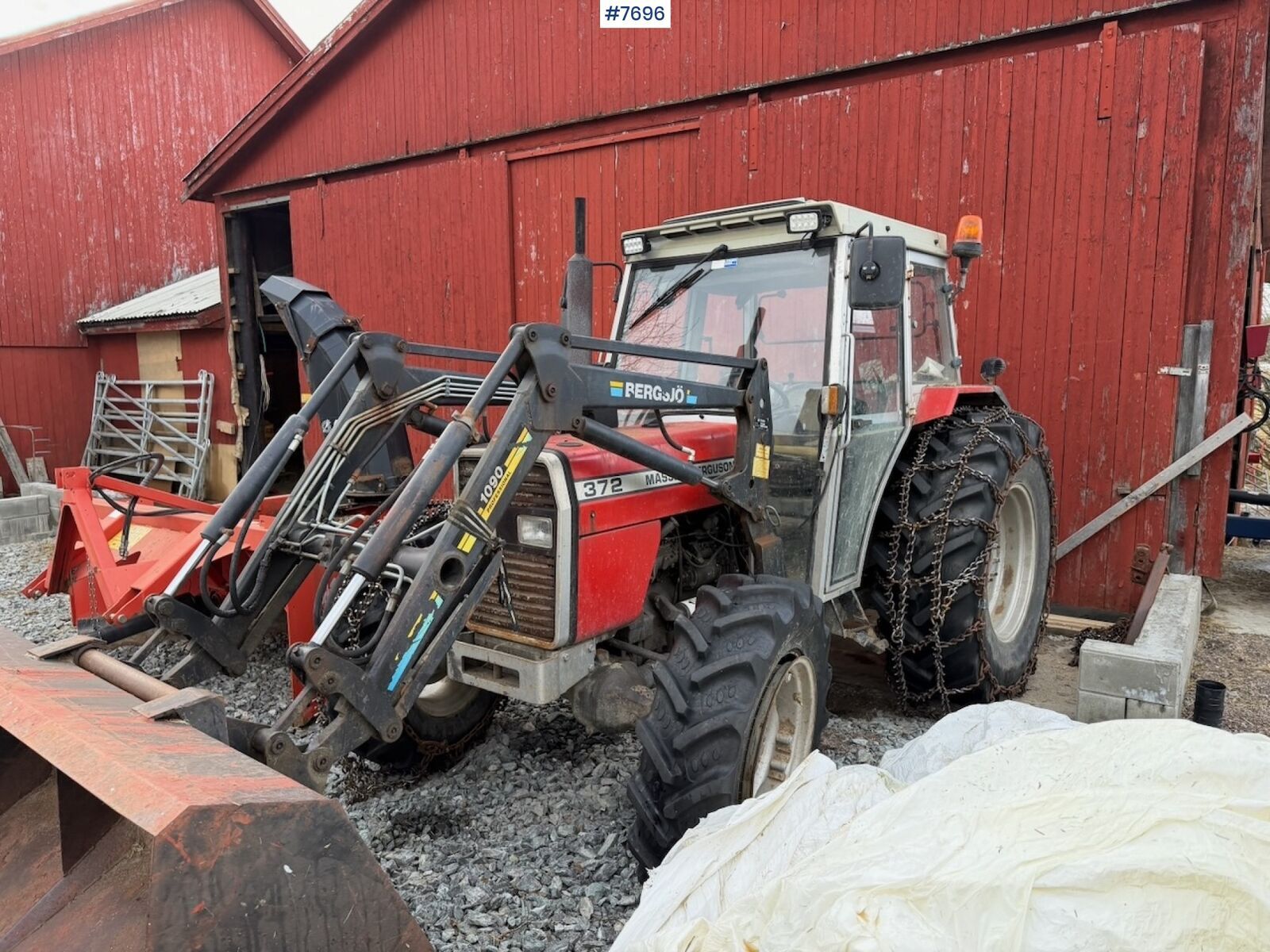 Massey Ferguson 372 2