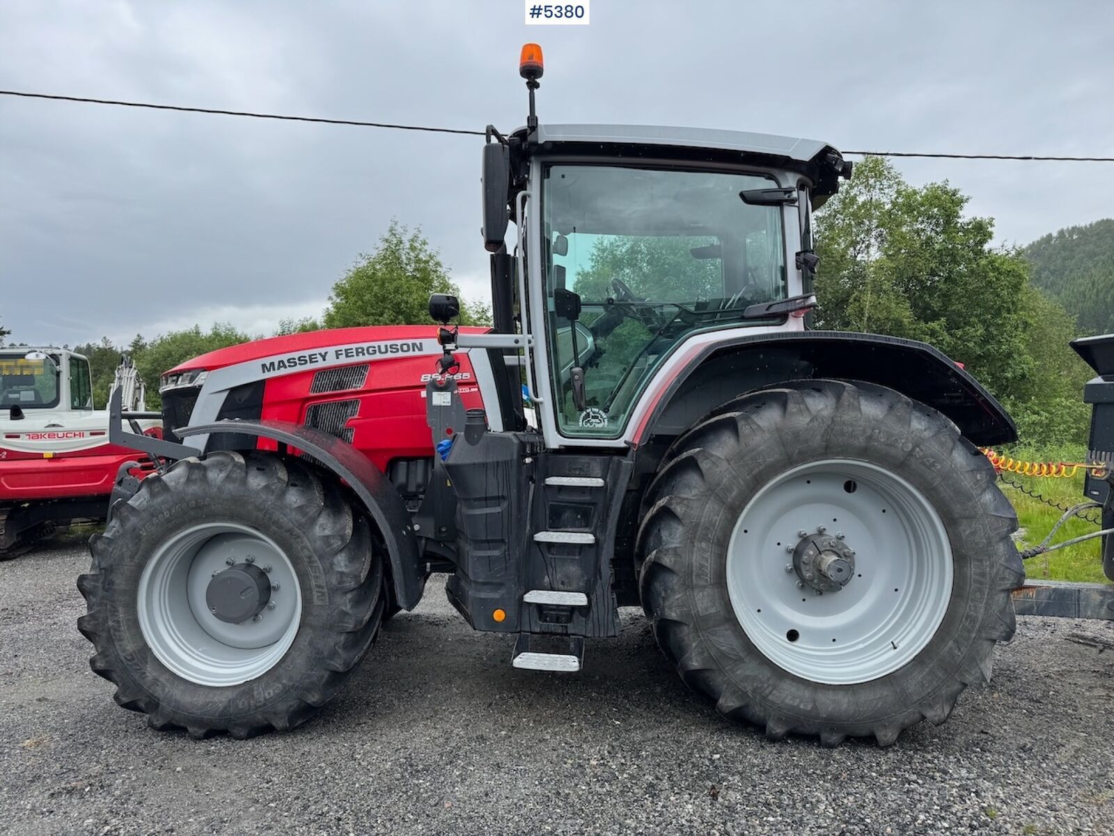 Massey Ferguson 8S.265 3