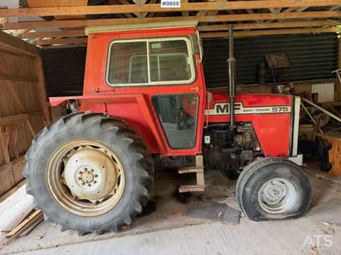 Massey Ferguson 575