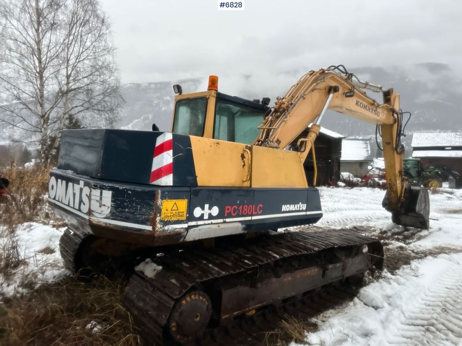 Komatsu PC180LC-3 m/graveskuffe 3