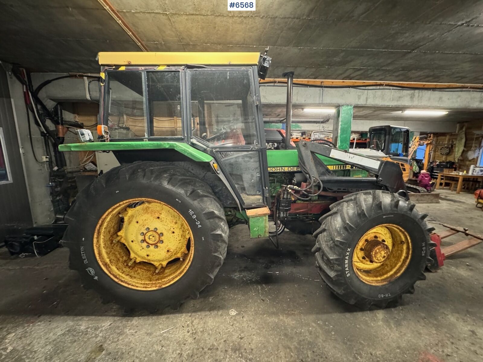 John Deere 2140 2